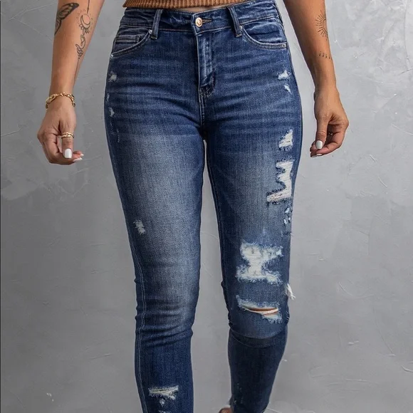 Dark Wash Distressed Skinny Jeans - Picture 4 of 9